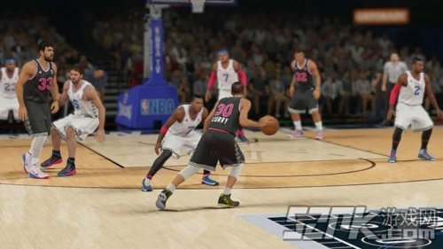 NBA迎转会截止日 《NBA 2K15》同步更新全新名单